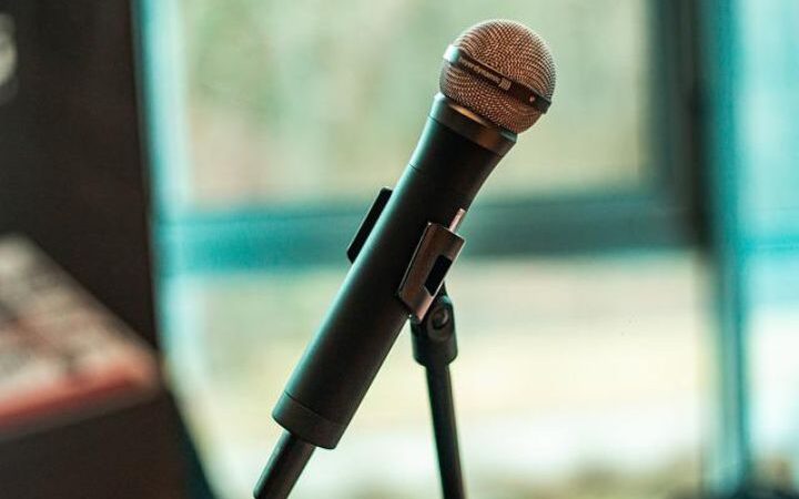 All You Need To Know About Wireless Microphones